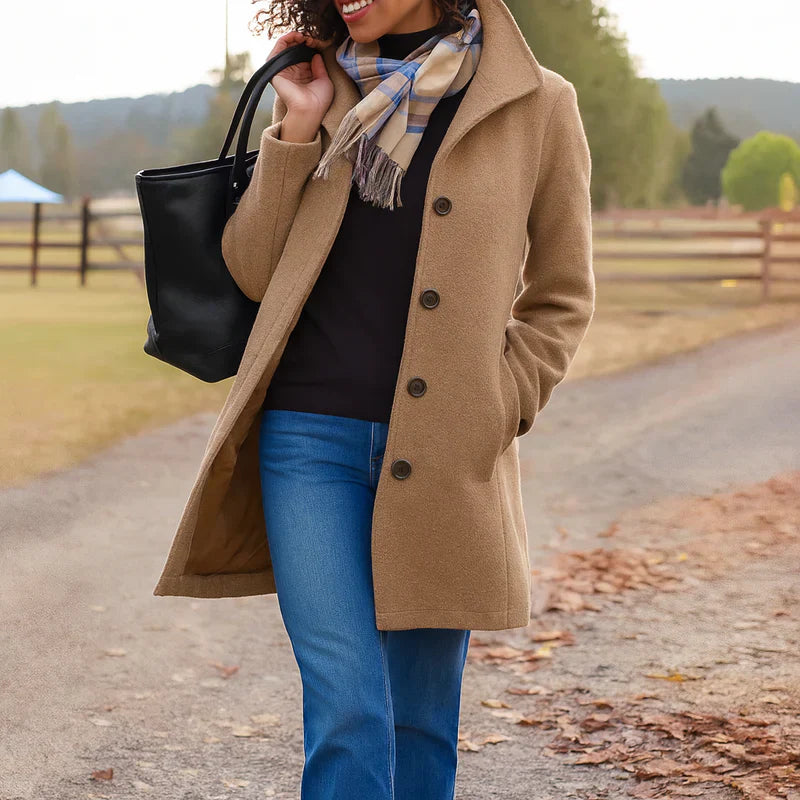 Adriana ™ - Cappotto corto con scollo a V